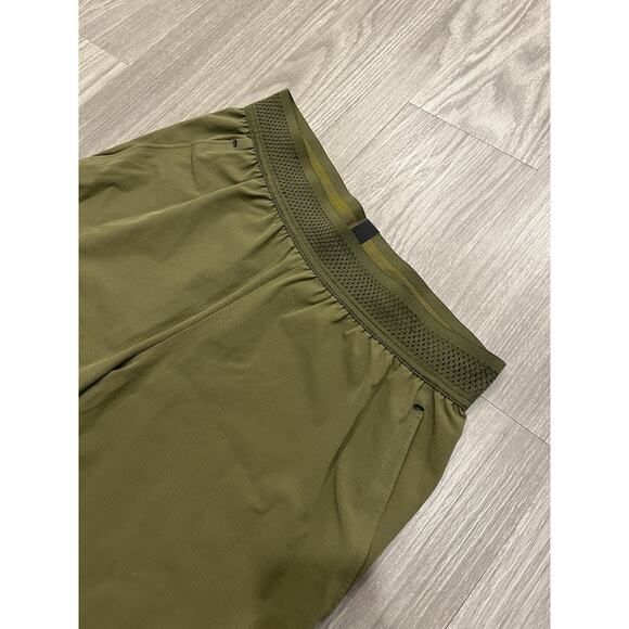 Nike Shorts Mens Medium Green Flex Repel 3.0 Dri-Fit Athletic 8" Inseam 885962 - Picture 3 of 11